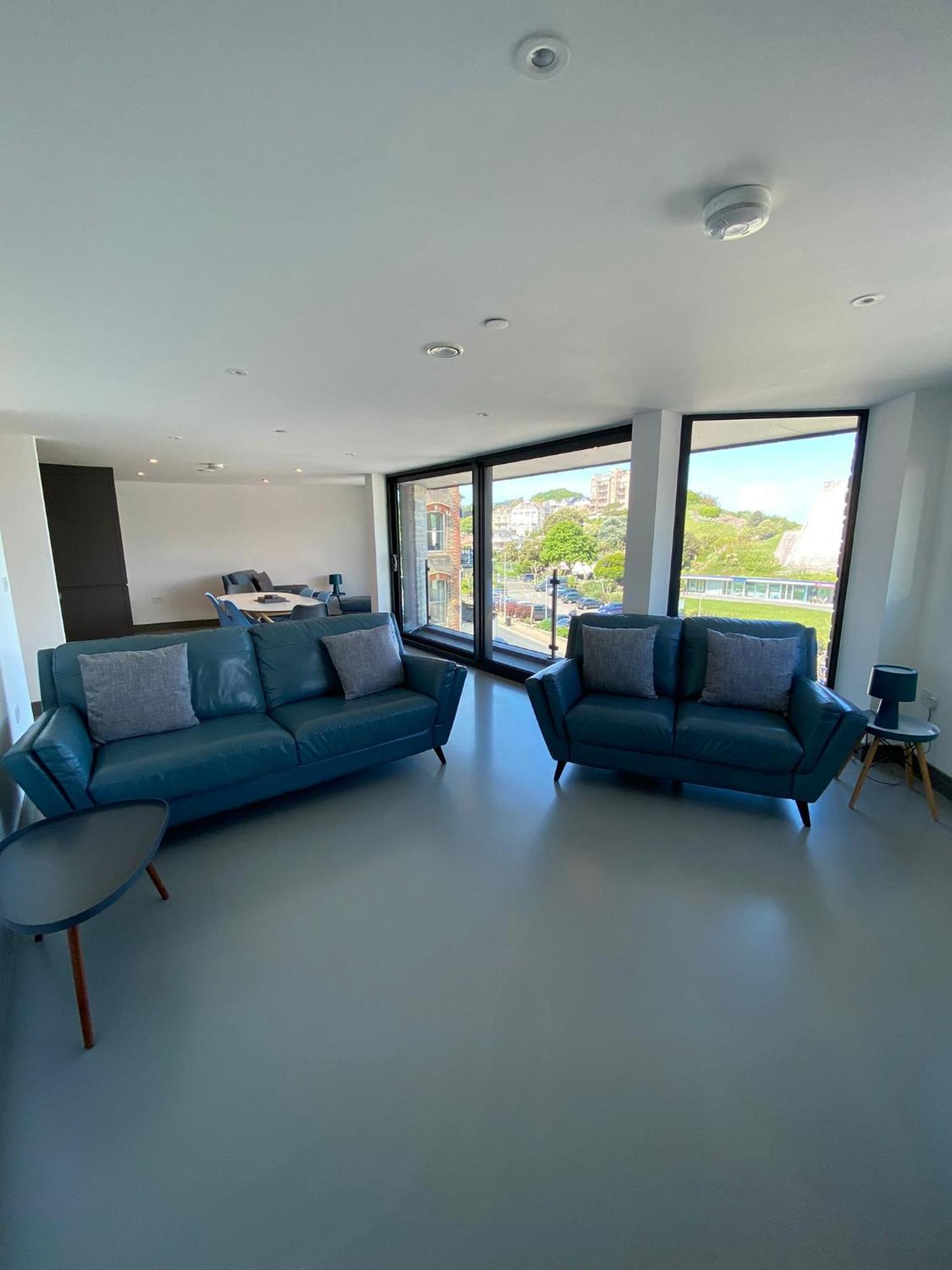 4 The View Apartments Ilfracombe - Seafront, Parking, Lift, Ev Экстерьер фото