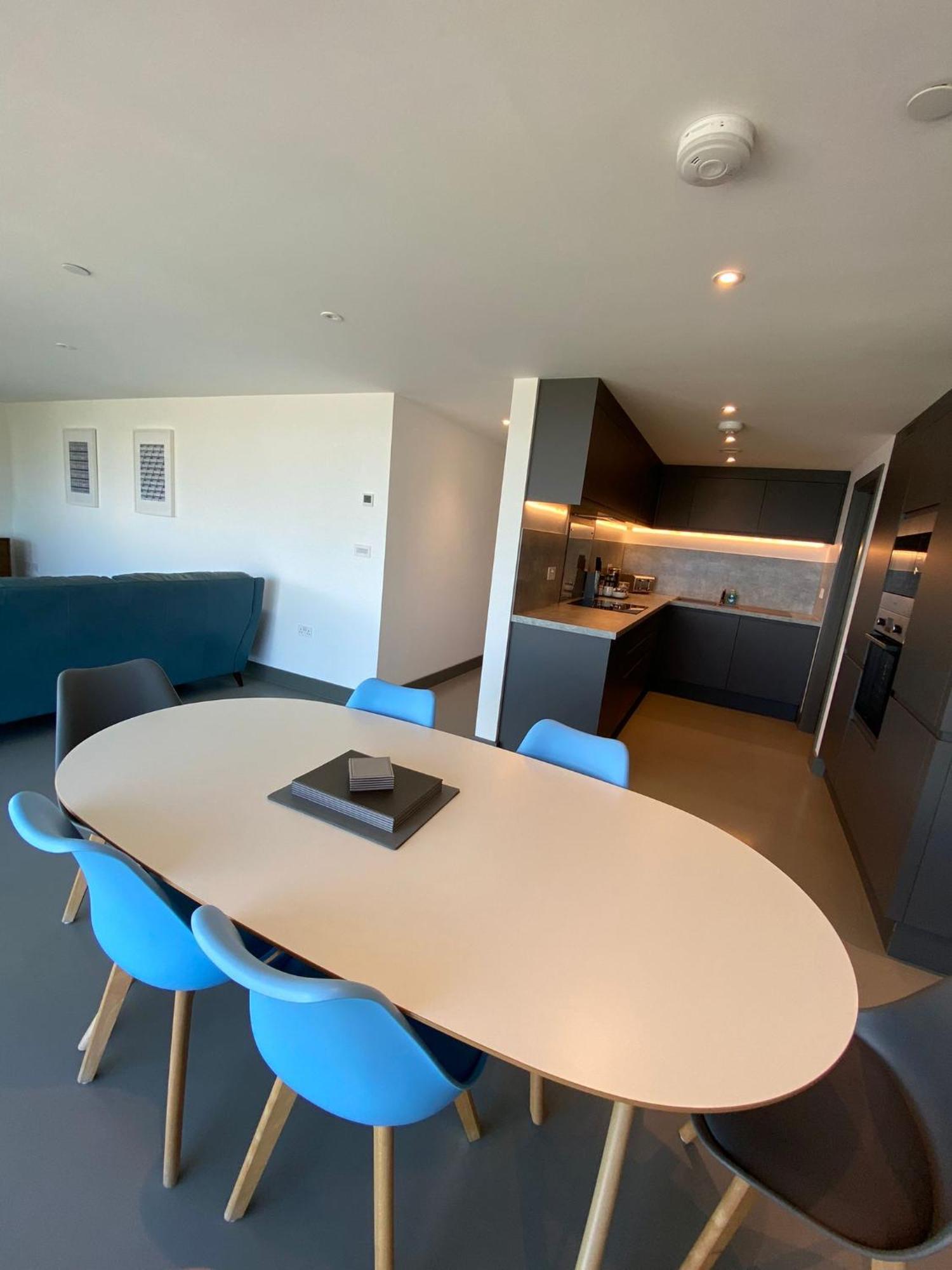 4 The View Apartments Ilfracombe - Seafront, Parking, Lift, Ev Экстерьер фото