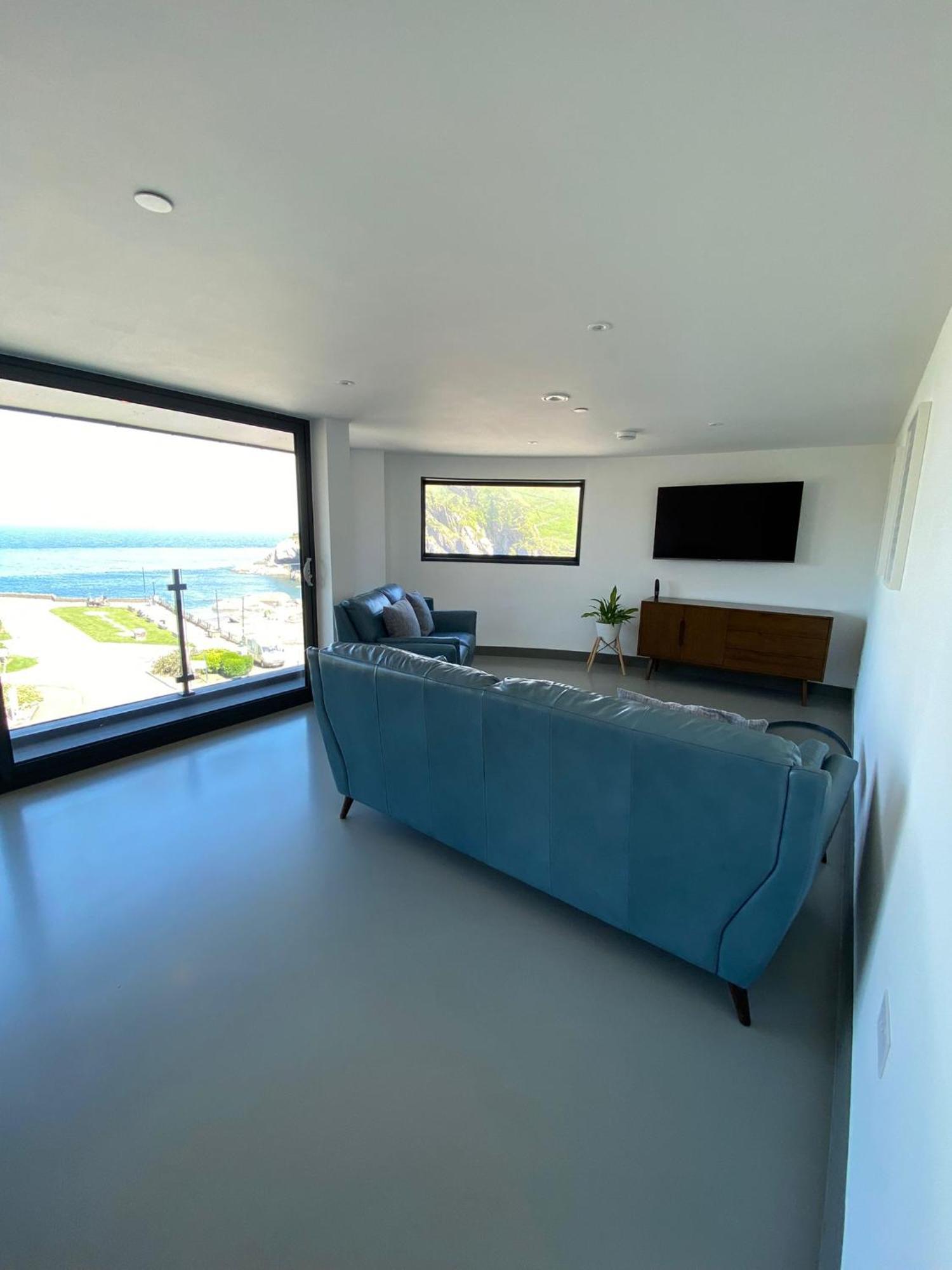4 The View Apartments Ilfracombe - Seafront, Parking, Lift, Ev Экстерьер фото