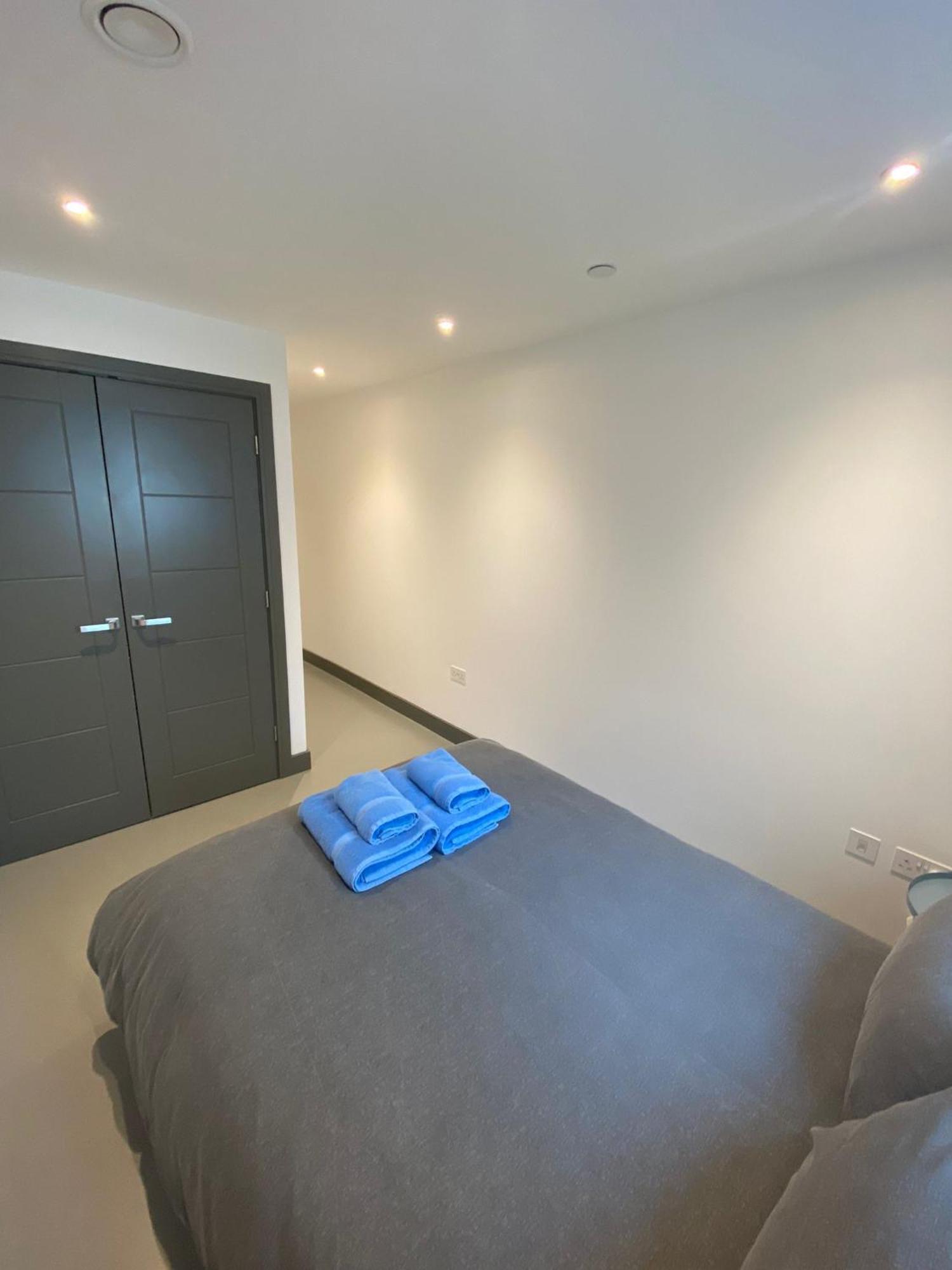 4 The View Apartments Ilfracombe - Seafront, Parking, Lift, Ev Экстерьер фото